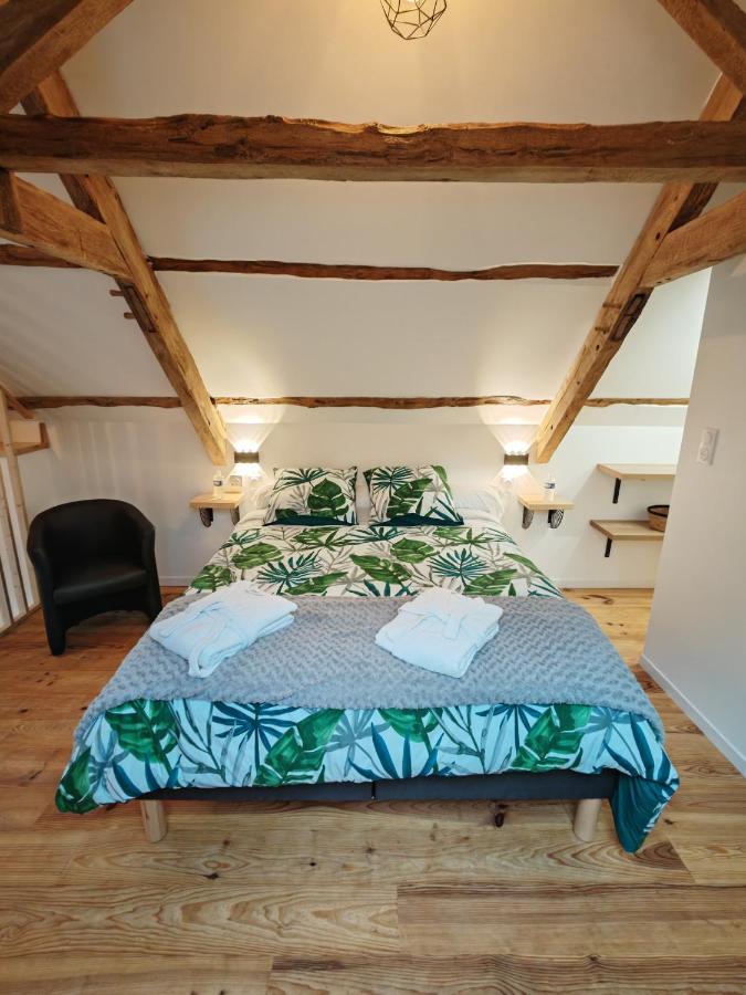 A La Memoire De Merlin & Spa Saint-Malon-sur-Mel Экстерьер фото