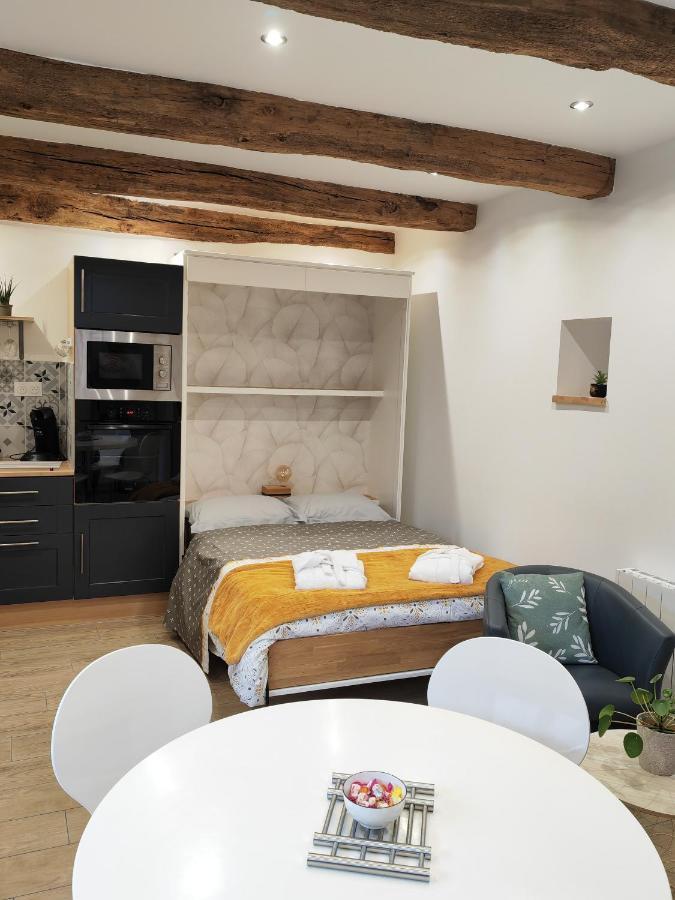 A La Memoire De Merlin & Spa Saint-Malon-sur-Mel Экстерьер фото