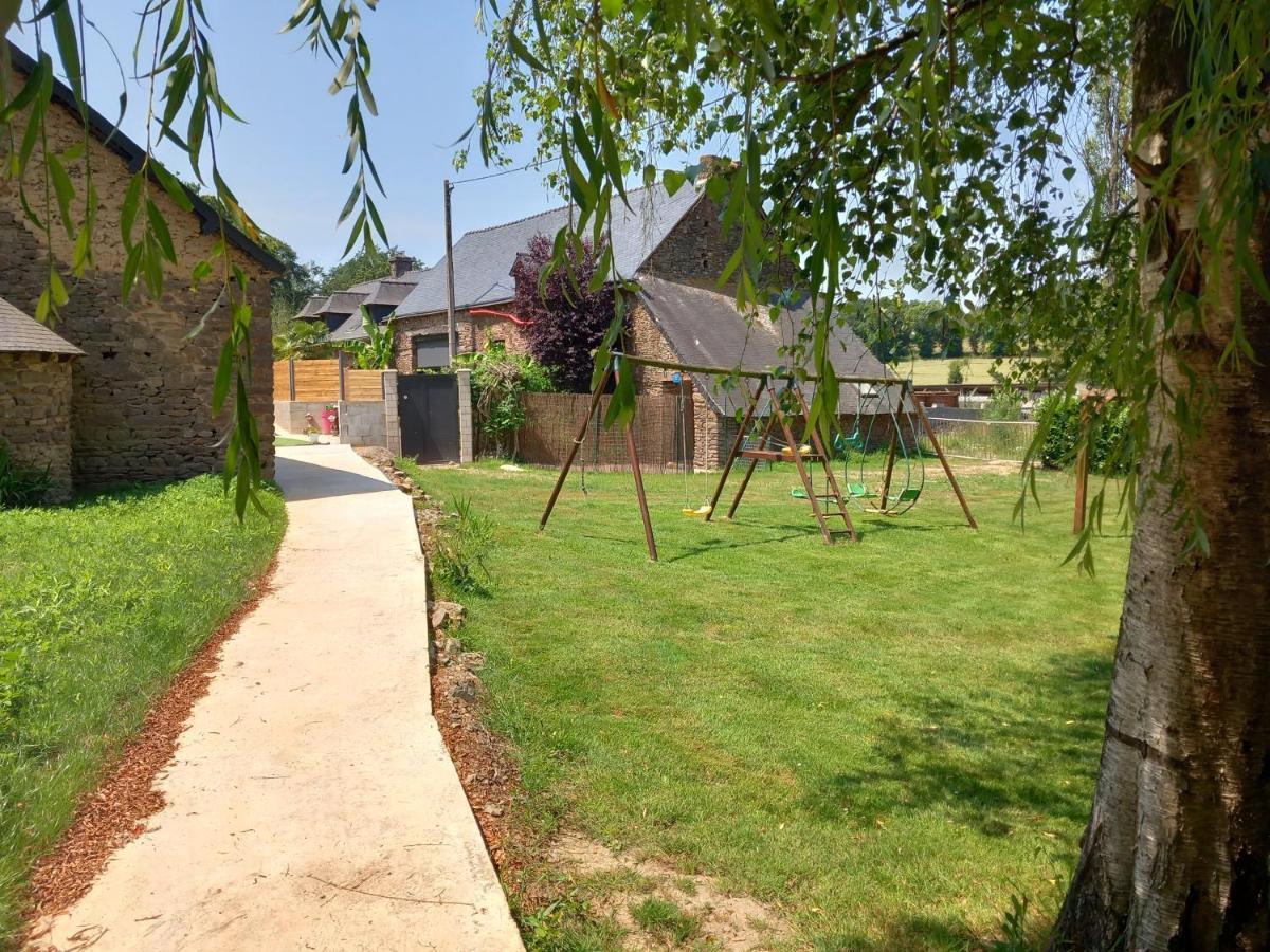 A La Memoire De Merlin & Spa Saint-Malon-sur-Mel Экстерьер фото